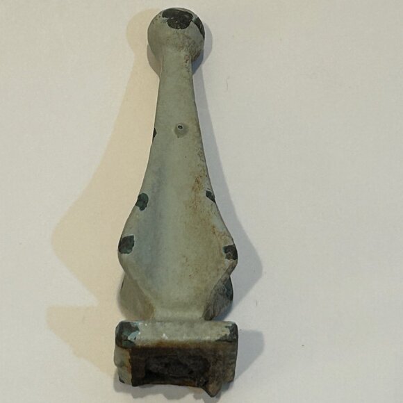 Old Iron Fence Painted Finial Ball Tip Quad Spear VINTAGE - Picture 2 of 7